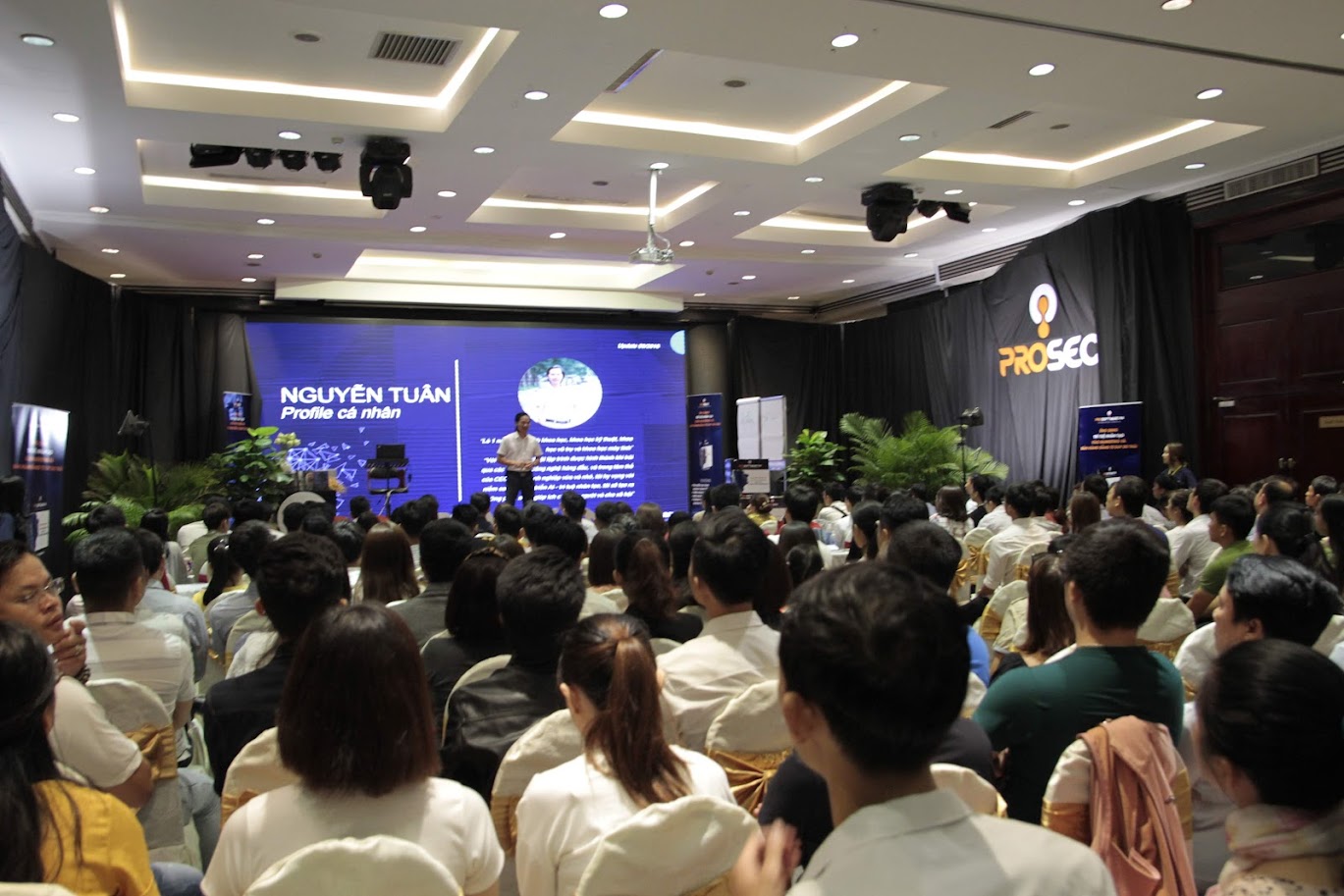 Đào tạo về AI & MKT tại Prosoftware